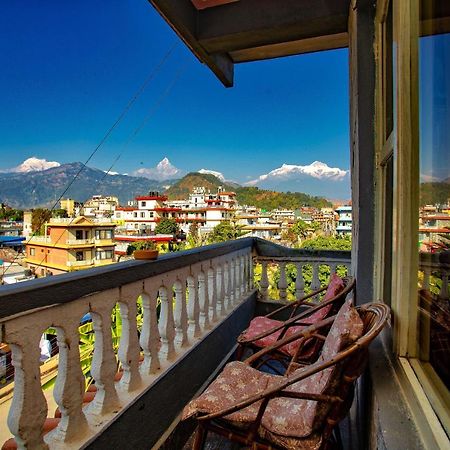 Hotel Grand Holiday Pokhara Exteriör bild