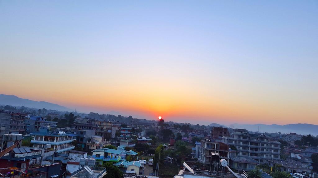 Hotel Grand Holiday Pokhara Exteriör bild