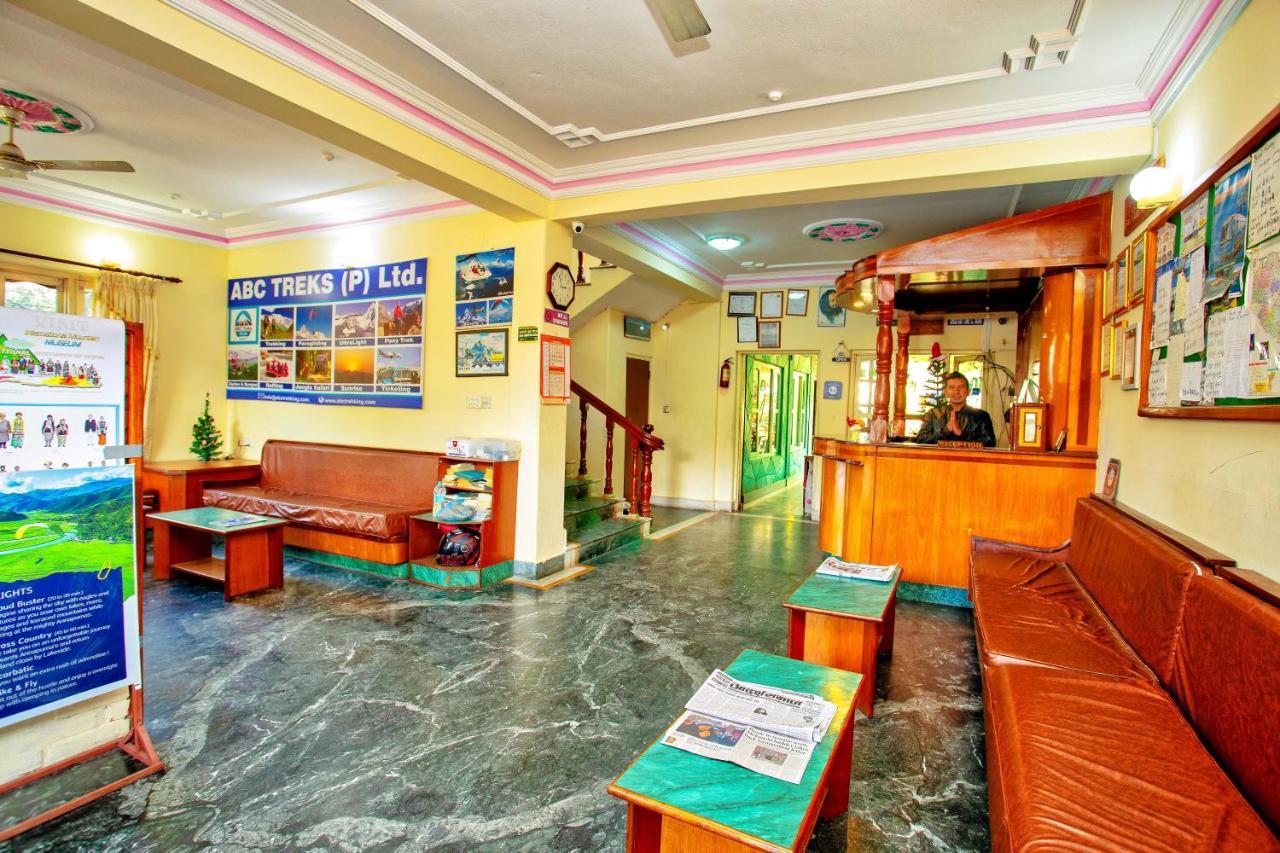 Hotel Grand Holiday Pokhara Exteriör bild