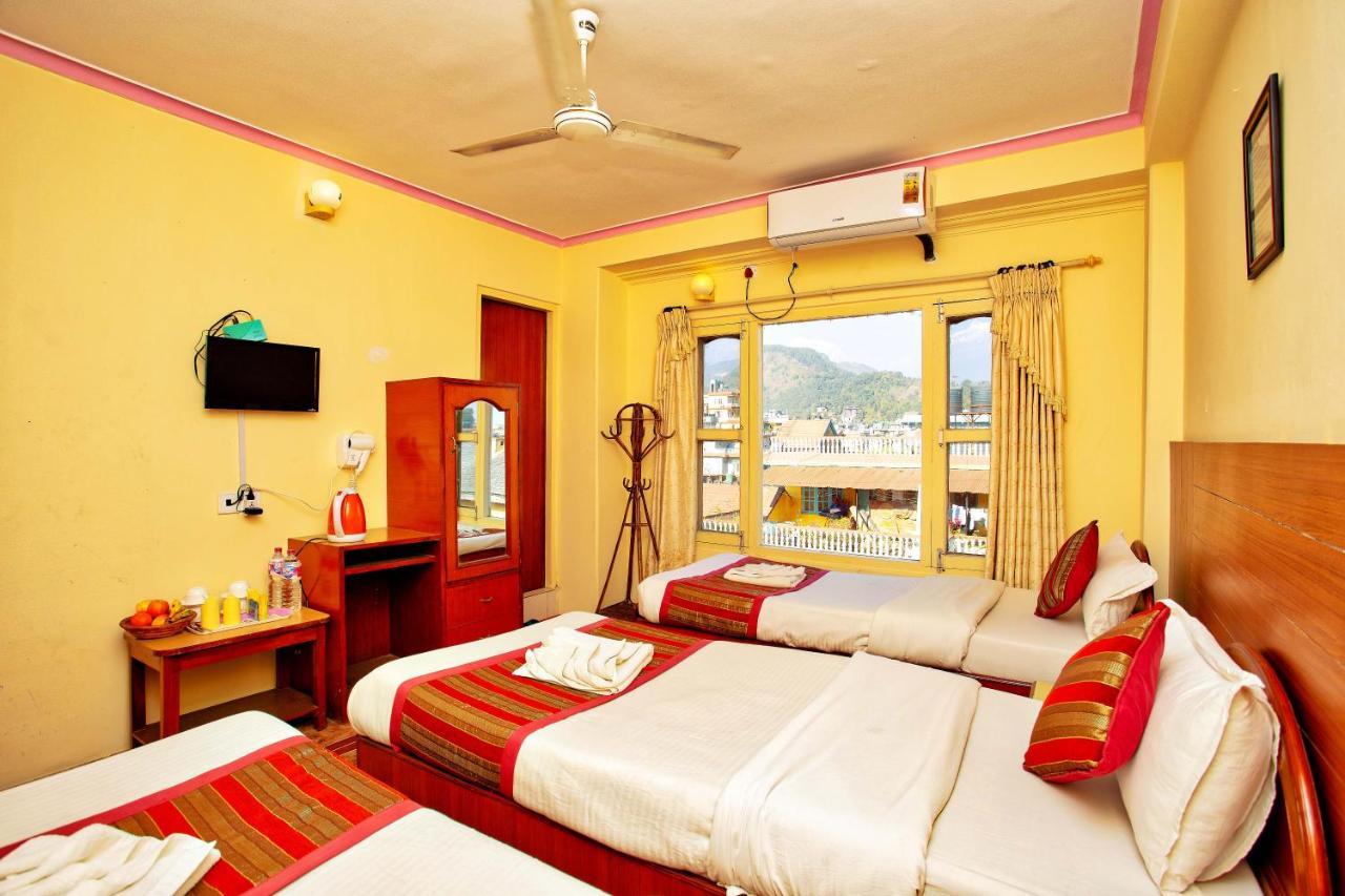 Hotel Grand Holiday Pokhara Exteriör bild