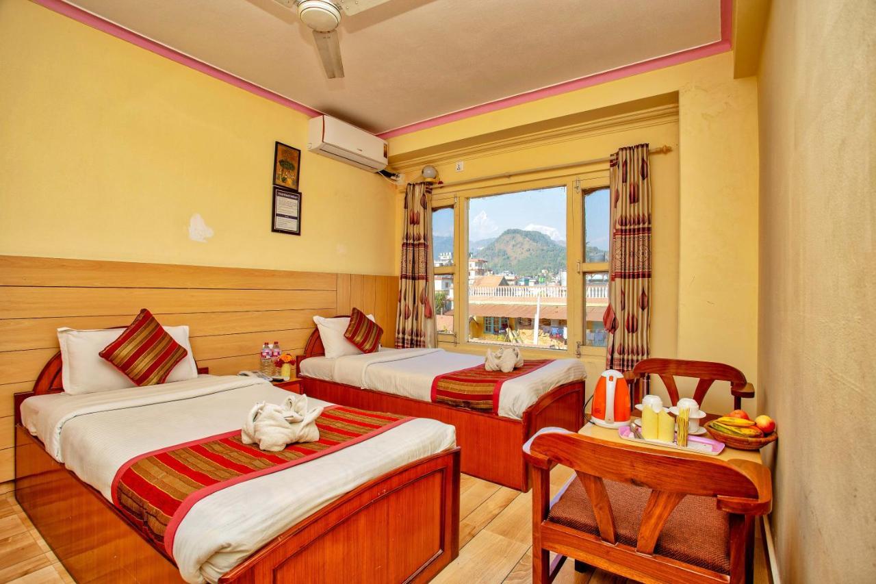 Hotel Grand Holiday Pokhara Exteriör bild